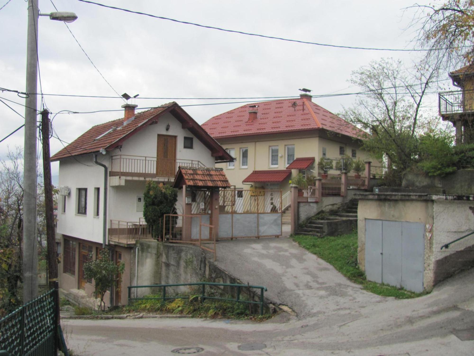 Safir - Free Parking * Sarajevo